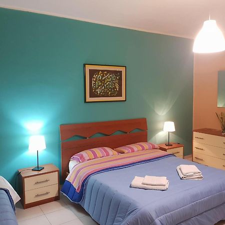 The Artists Bed & Breakfast อาชิเรอาเล ภายนอก รูปภาพ