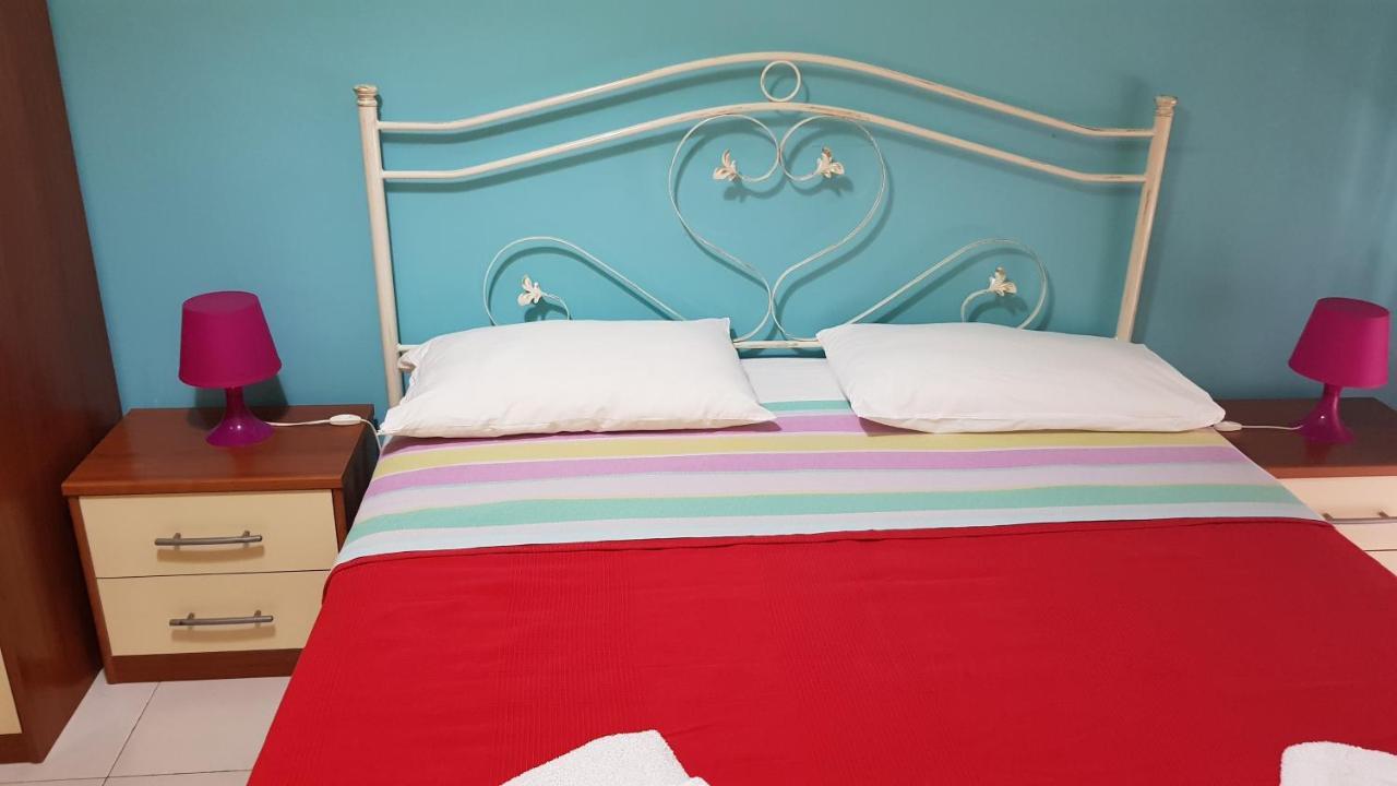 The Artists Bed & Breakfast อาชิเรอาเล ภายนอก รูปภาพ